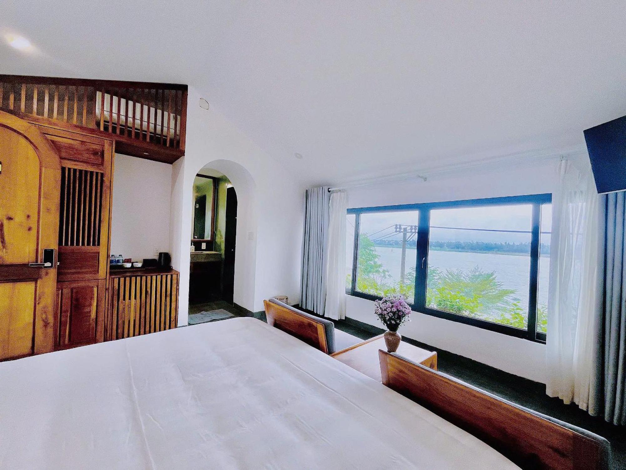 Serene Riverside Hotel Hoi An Exterior foto